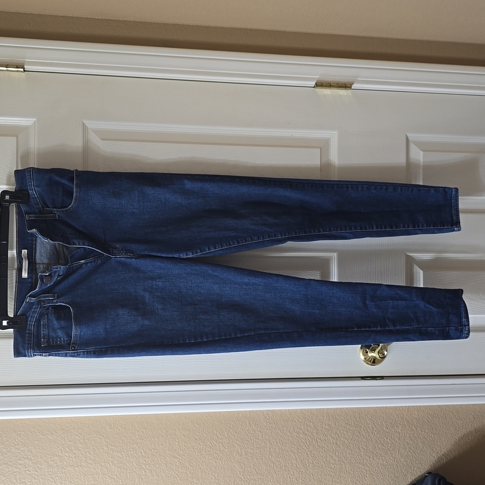 Women's Levi's Jeans